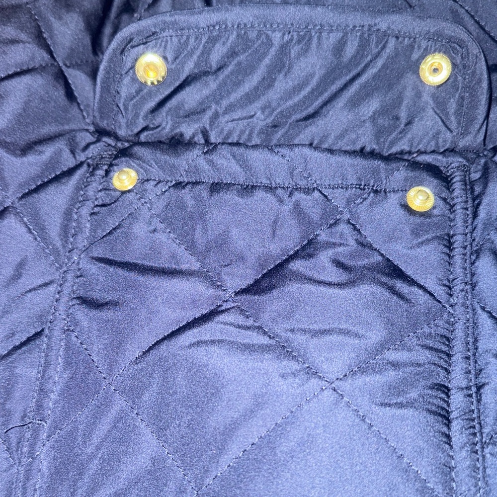 Crown & Ivy Women’s Quilted Navy Vest - Picture 5 of 7
